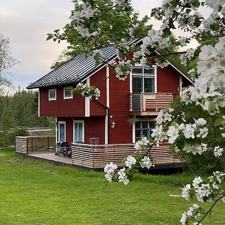 Sea Side Cabin Borlange Bagian luar foto